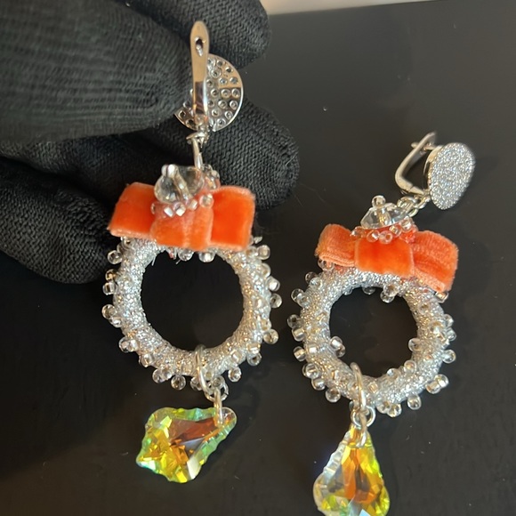 Earrings - Picture 4 of 4